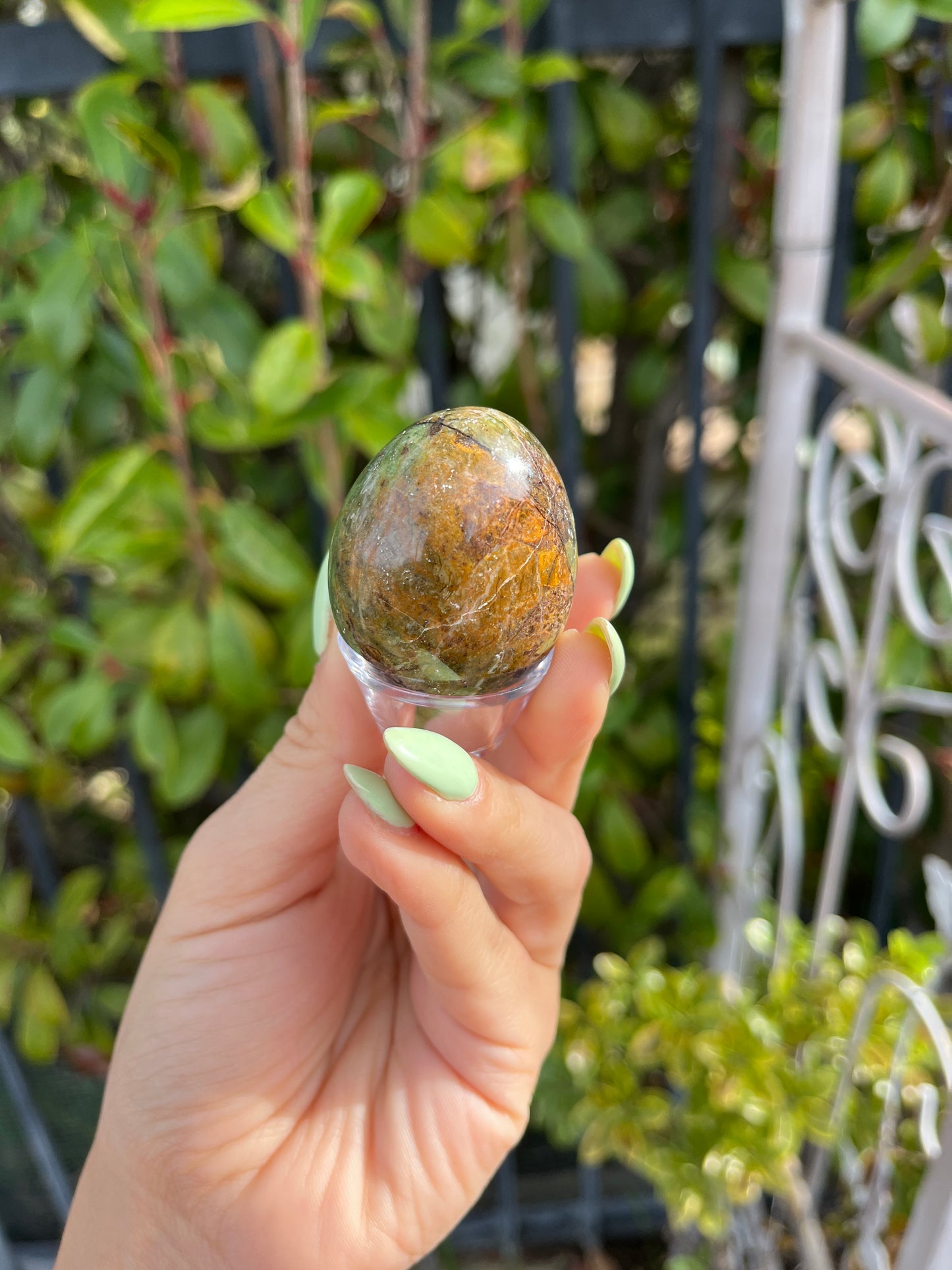 Chrysoprase Egg(Madagascar)