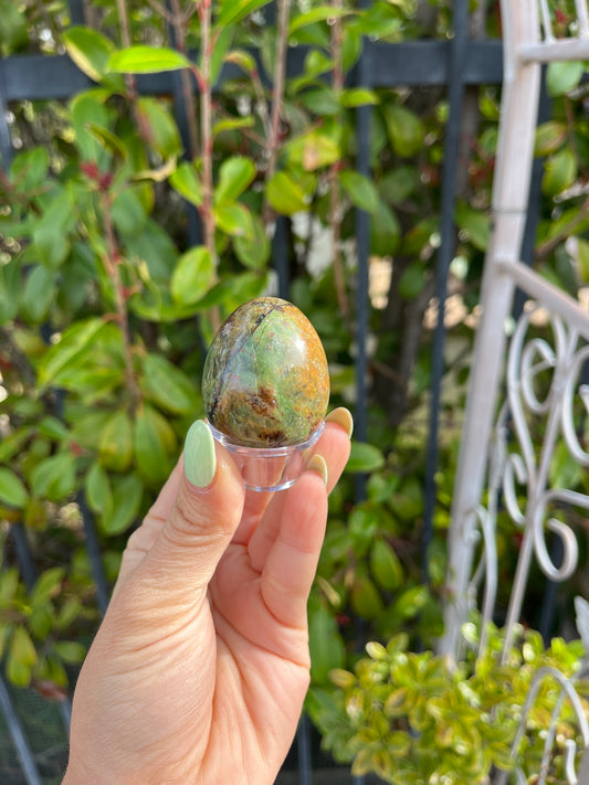 Chrysoprase Egg(Madagascar)